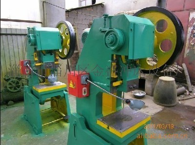 【供應(yīng)淄博沖床JB23-16T沖床 普通沖床 鍛壓機(jī)床 (圖)】?jī)r(jià)格,廠家,圖片,沖床,孫剛-